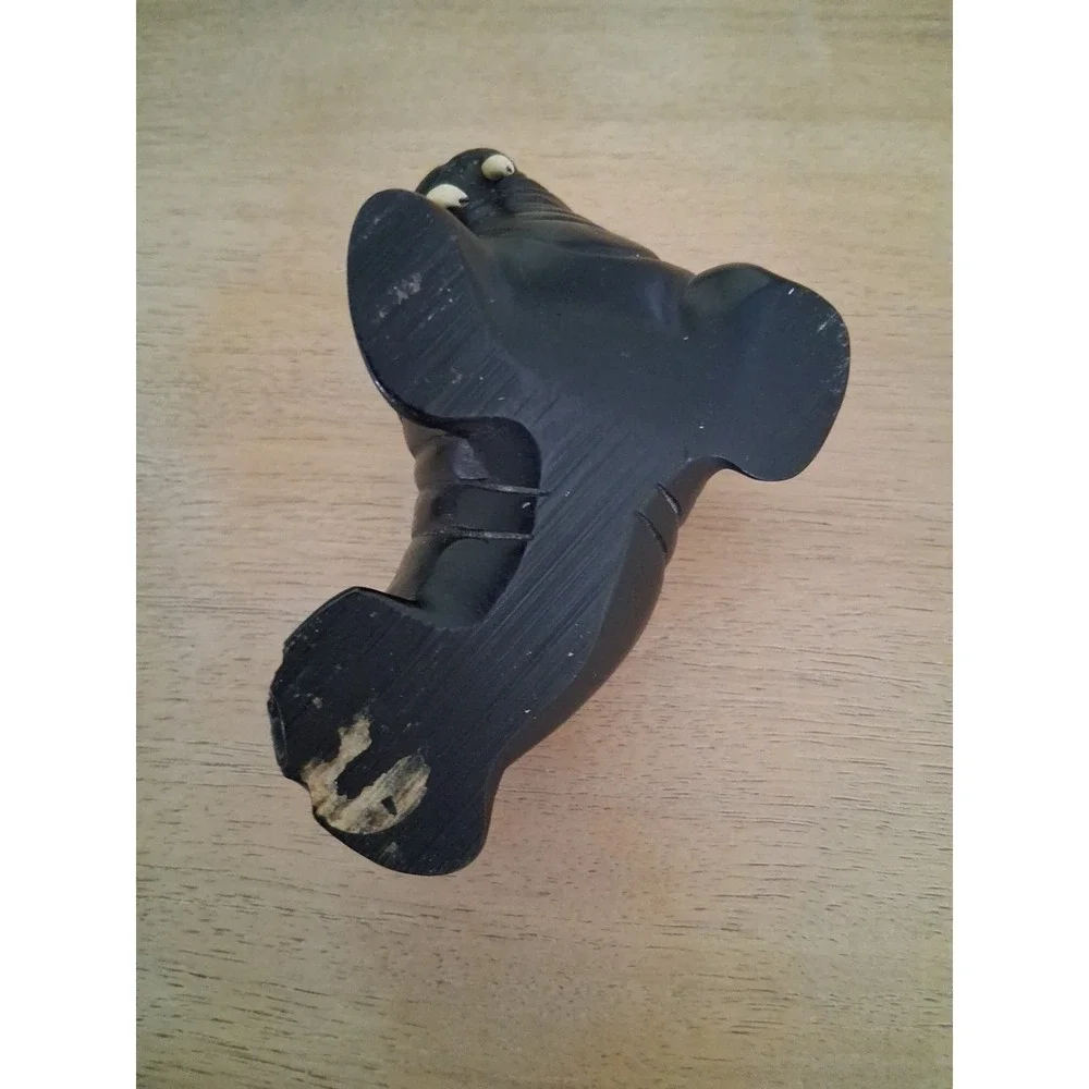 Boma Walrus Figurine. Black.